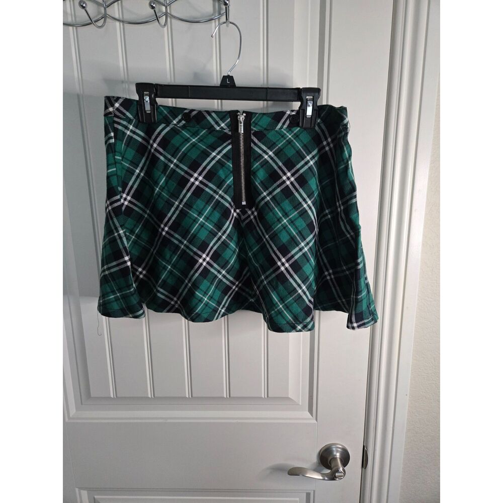 Royal Bones by Daang Goodman Women’s Size L Green Black Plaid Skater Mini Skirt